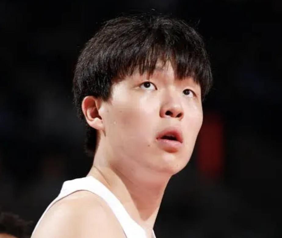 在线观看直播足球-记者：杨瀚森因伤加之长途返程，今日不出战混音队比赛