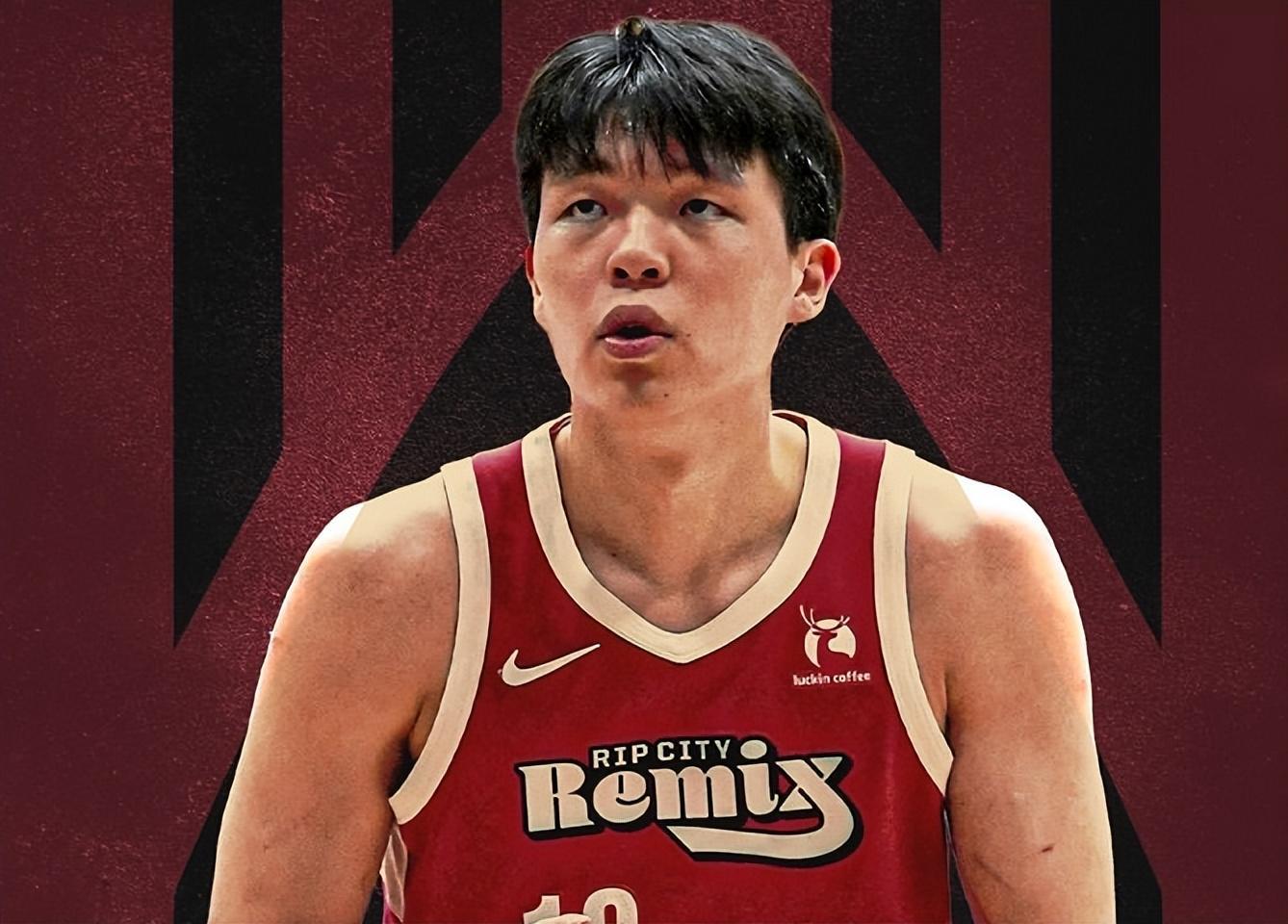 咪咕体育直播-31分8板3助1断1帽！杨瀚森生涯最强一战，背部伤势不能大意