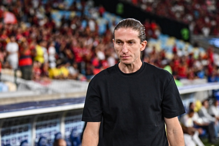 体育在线直播-巴媒：克鲁塞罗解雇蒂特，费利佩·路易斯、加拉多等人是新帅候选